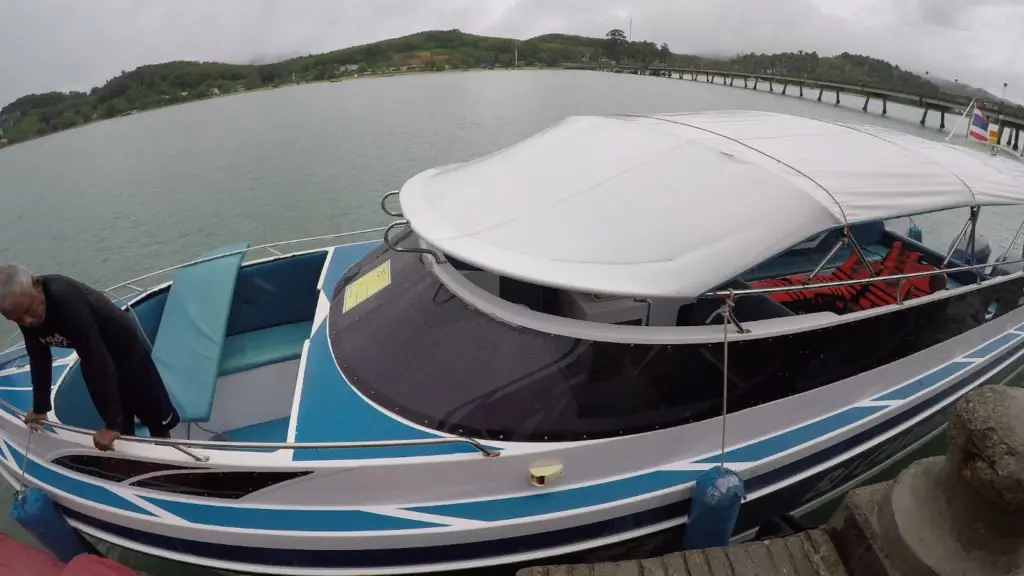 Bote tour Bahia de Phang Nga Tailandia