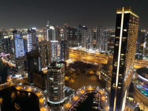 Dubai de noche