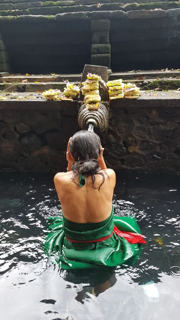 Chorros de agua Tirta Empul Bali