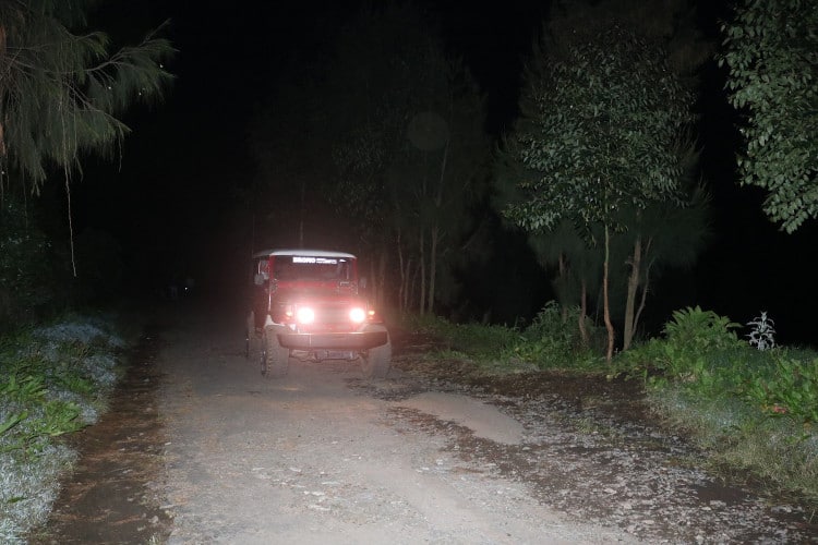 Jeep ascendiendo Bromo Indonesia