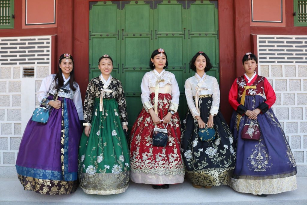 Mujeres palacio Gyeongbokgung Seul
