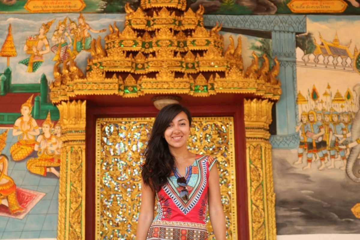 Viajar sola Templo Laos