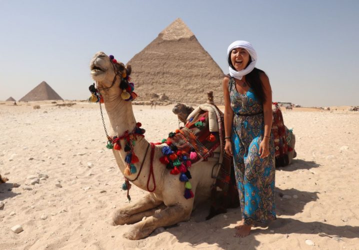 Camello en Pirámides de Egipto de Giza