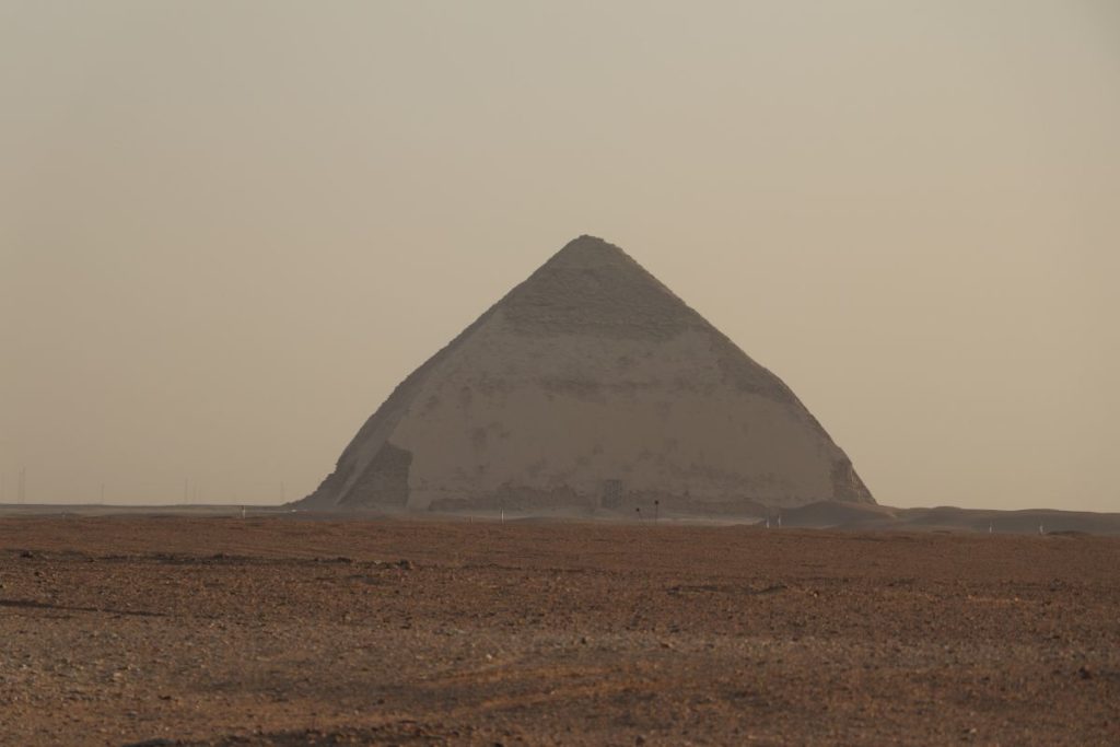 Pirámide Acodada de Dashur Egipto