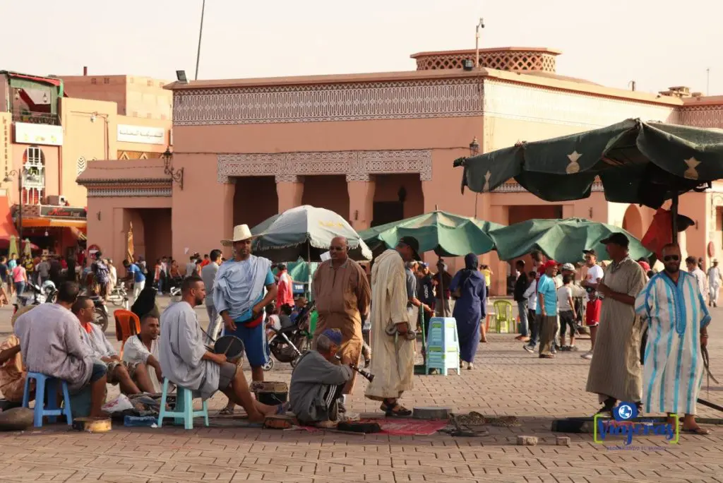 Encantadores de serpientes Marrakech