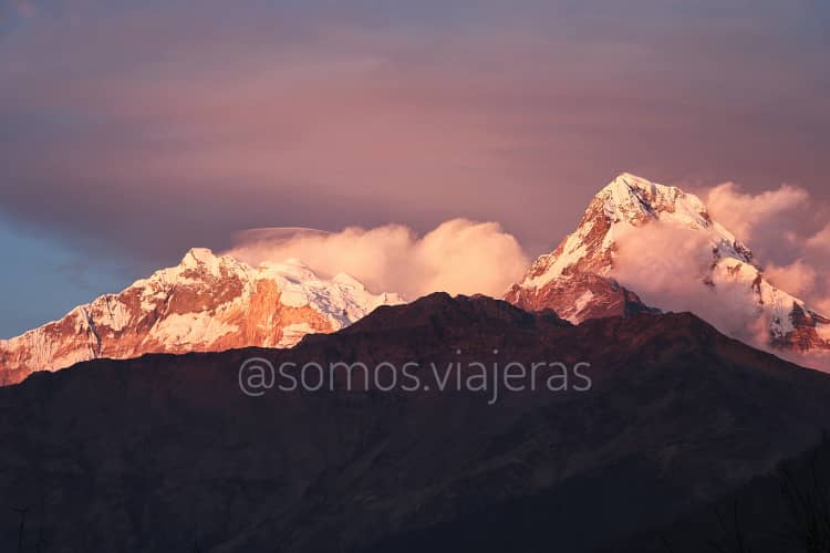 Picos nevados Ghorepani Nepal
